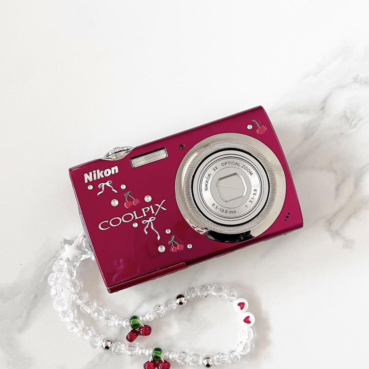 Nikon Coolpix S230 – Cherry Red Y2K Digicam | 10MP, Touchscreen, VR