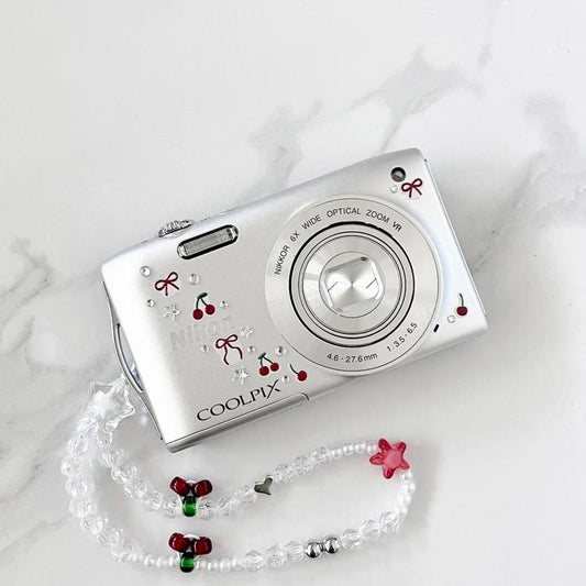 Nikon Coolpix S3300 β Silver Y2K Digicam | 16MP, HD Video, VR