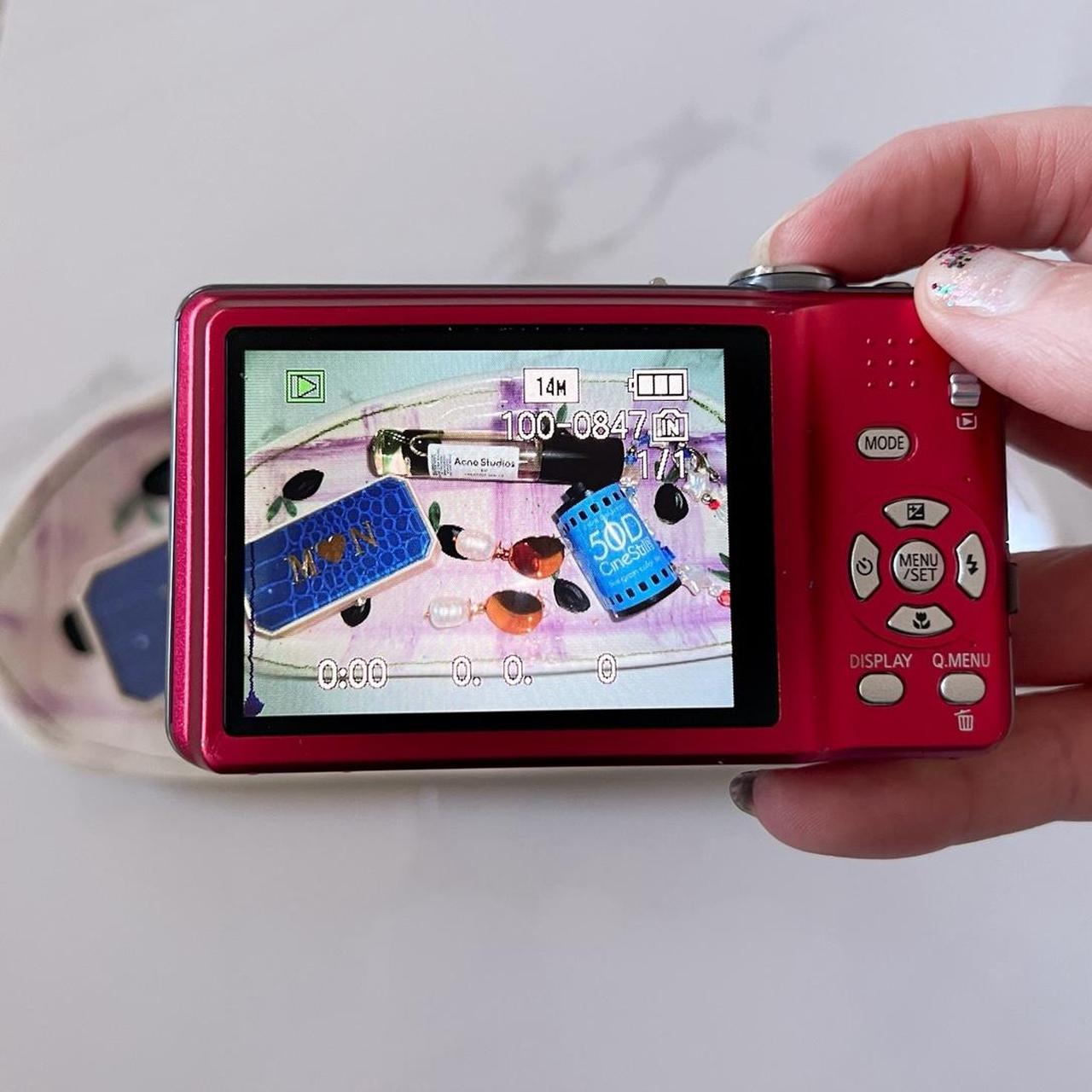 Panasonic Lumix DMC-FH20 β 14MP Cherry Red Retro Y2K Camera πβ¨ 8Γ Zoom & HD Video