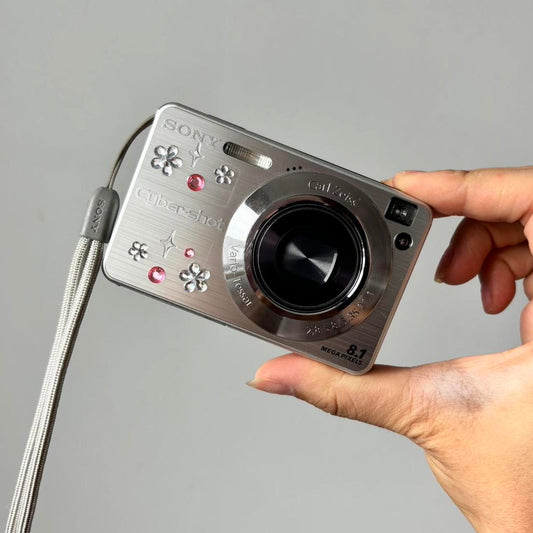 Used Digital Camera | Sony Cybershot Digital Camera in silverDSC-W130 8.1MP | Complete Set