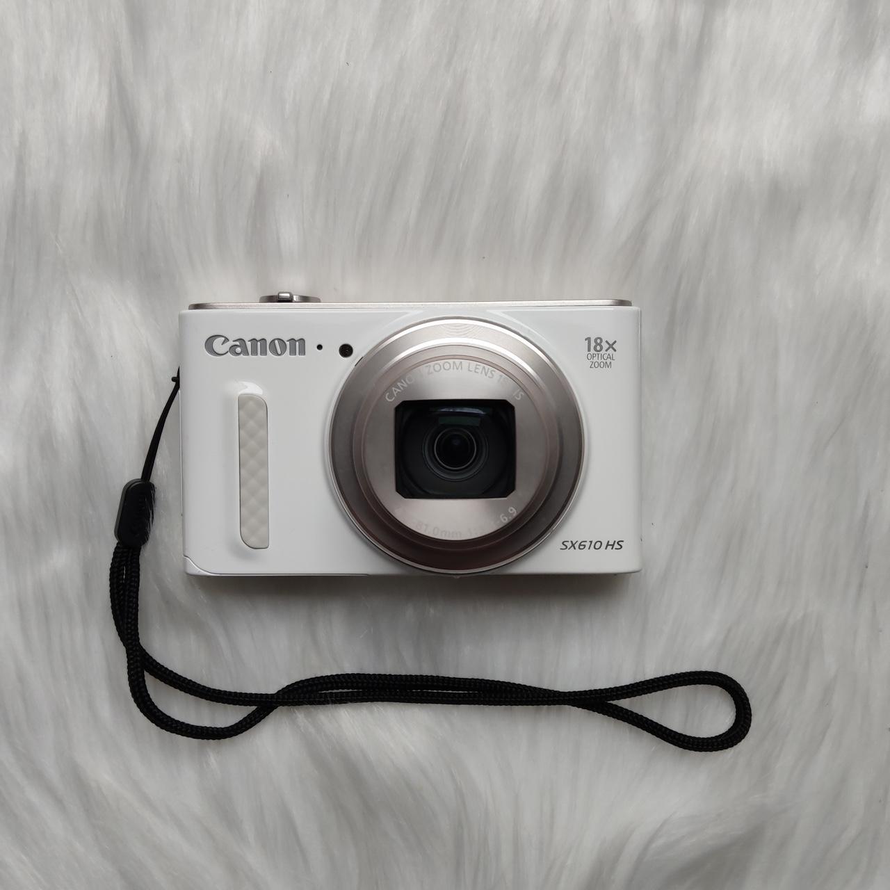 Used Digital Camera | Canon PowerShot SX610 HS digital camera - Boxed & Rarely in White & External Flash | Complete Set