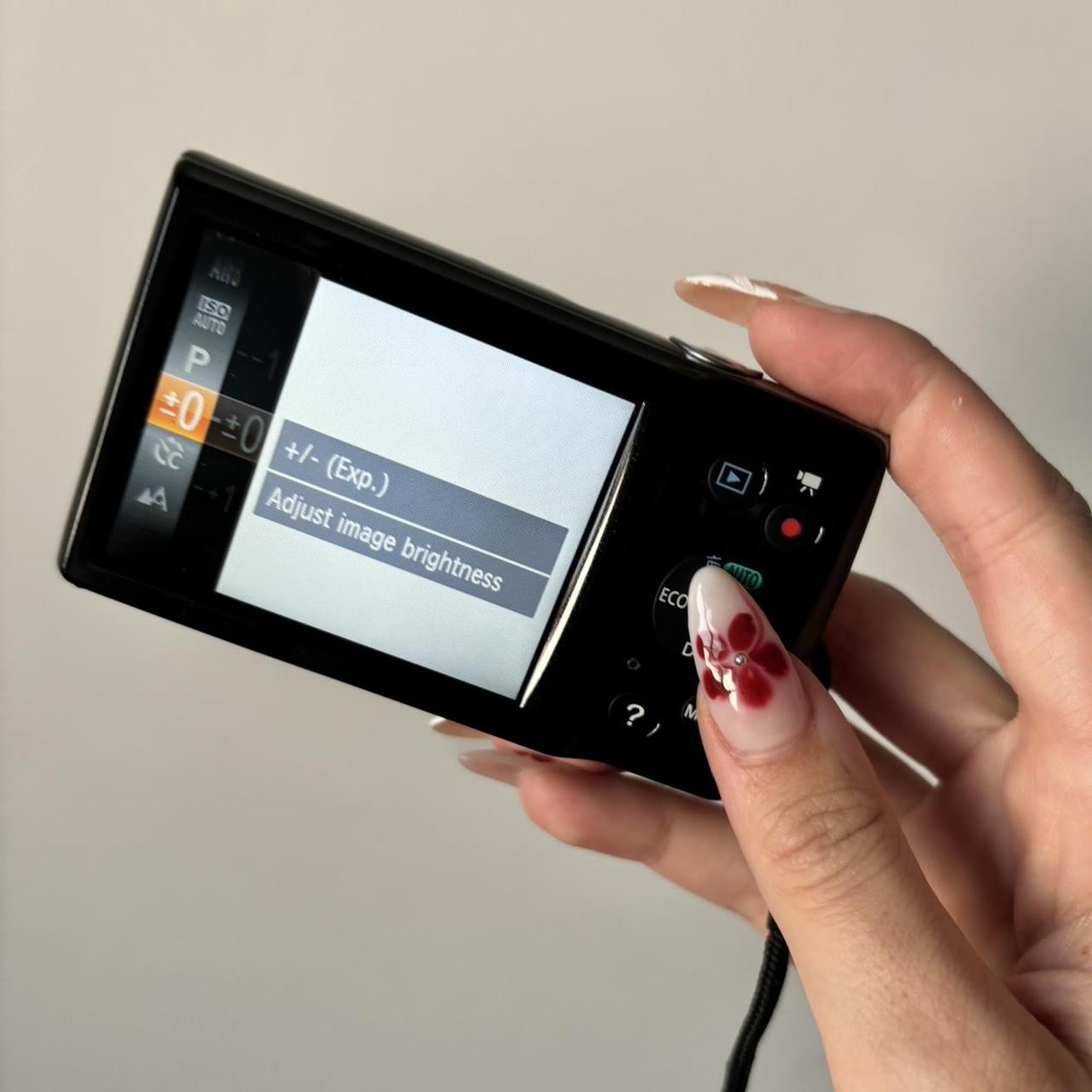 Used Digital Camera | Canon Ixus Digital Camera Digi Cam in sparkly black ✨ IXUS 145 16MP | Complete Set