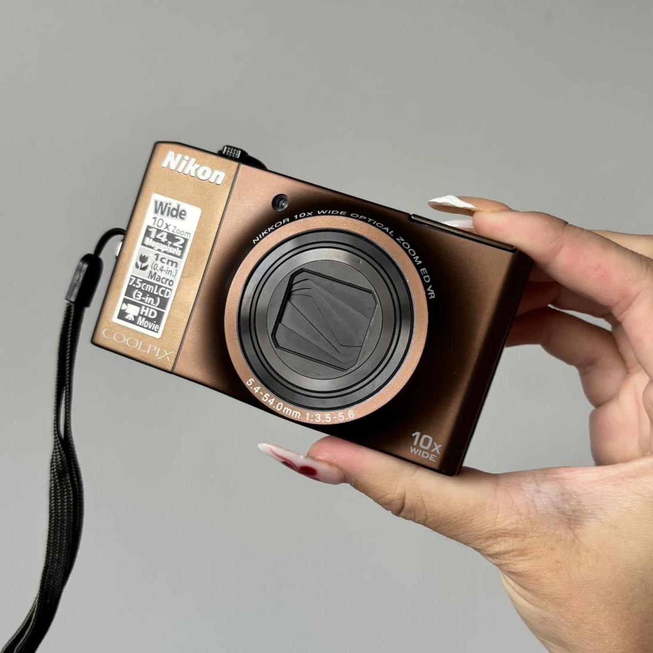 Used Digital Camera | Nikon Coolpix Digital Camera S8000 14MP Digital Camera in brown | Complete Set