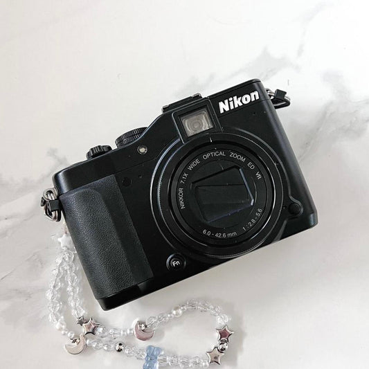 Nikon Coolpix P7000 – Pro Y2K Digicam | 10MP, RAW + Manual, 7× Zoom