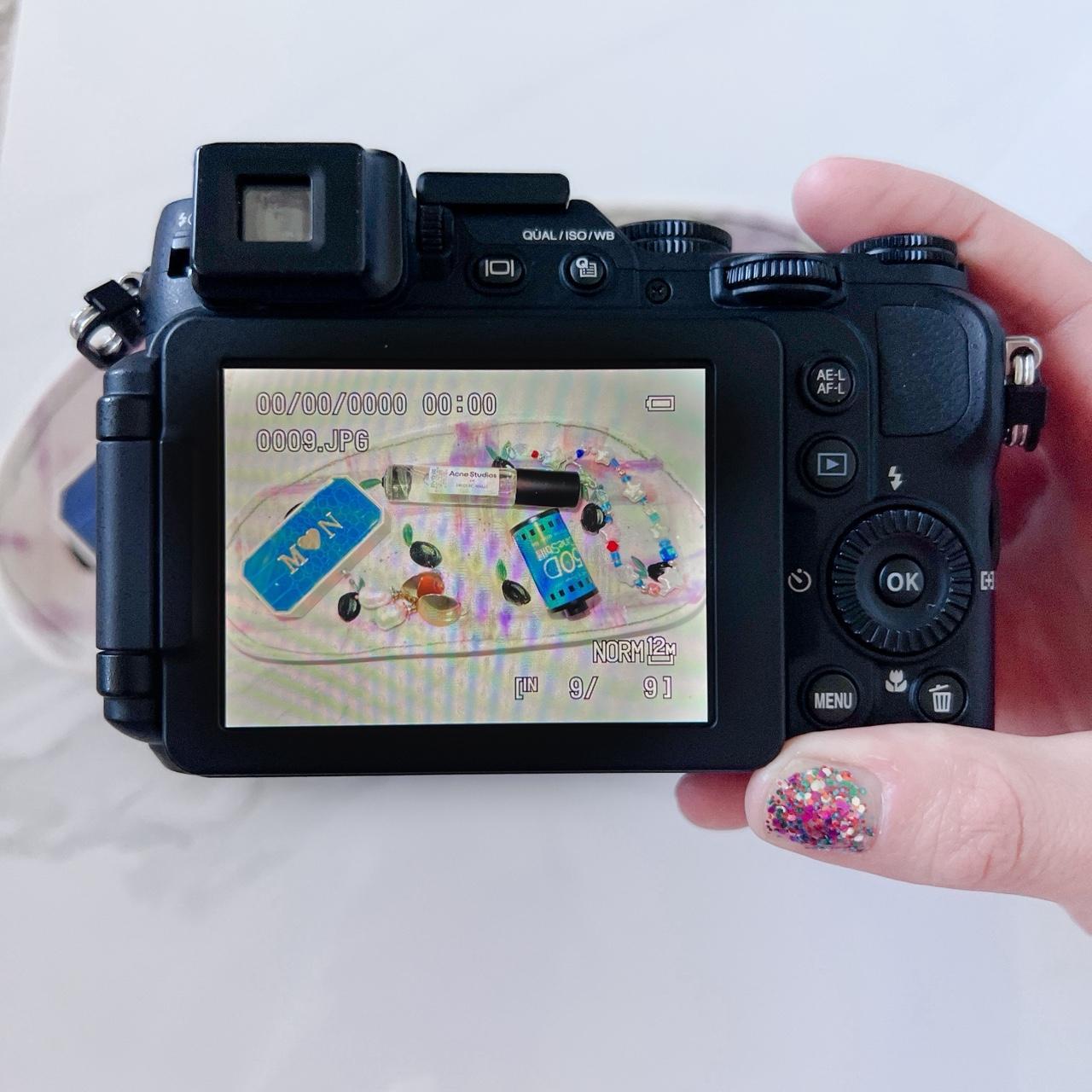 Nikon Coolpix P7800 – Pro Y2K Digicam ✩₊˚ Vintage Glow