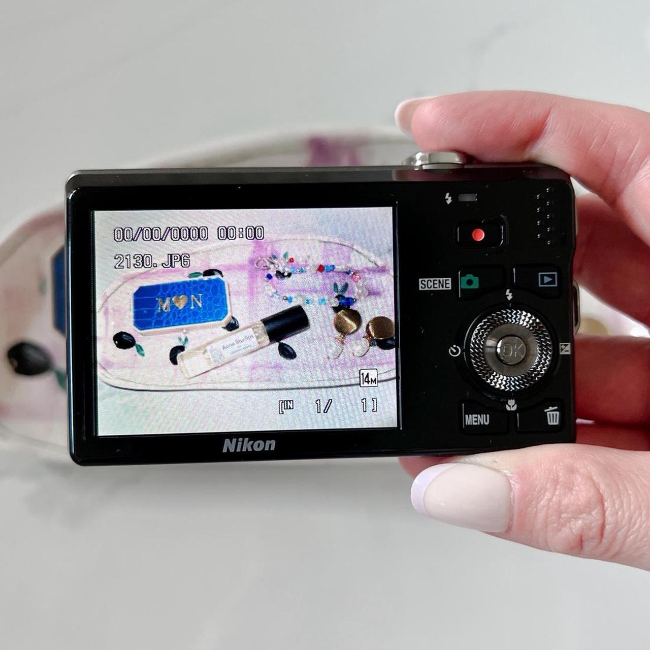 Nikon Coolpix S6000 – Silver Y2K Digicam | 14.2MP, HD Video, 7× Zoom