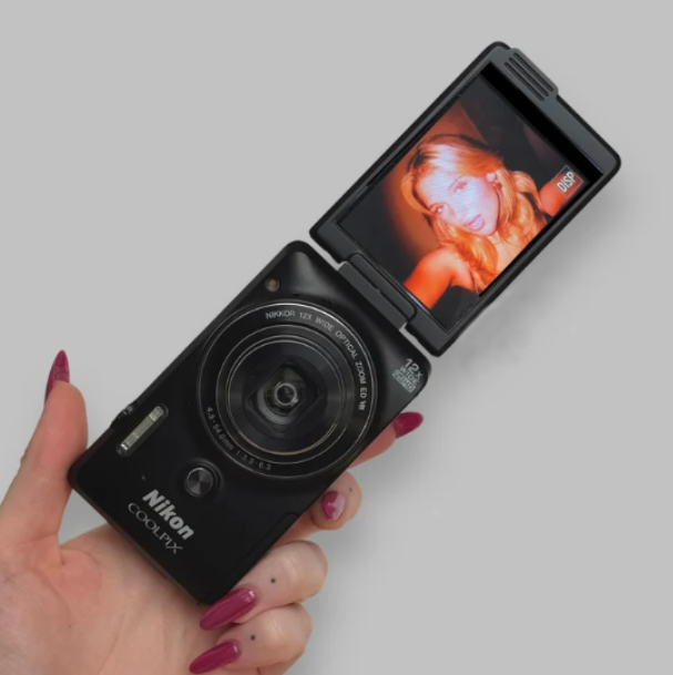 Pre-Owend  Digital Camera Bundle