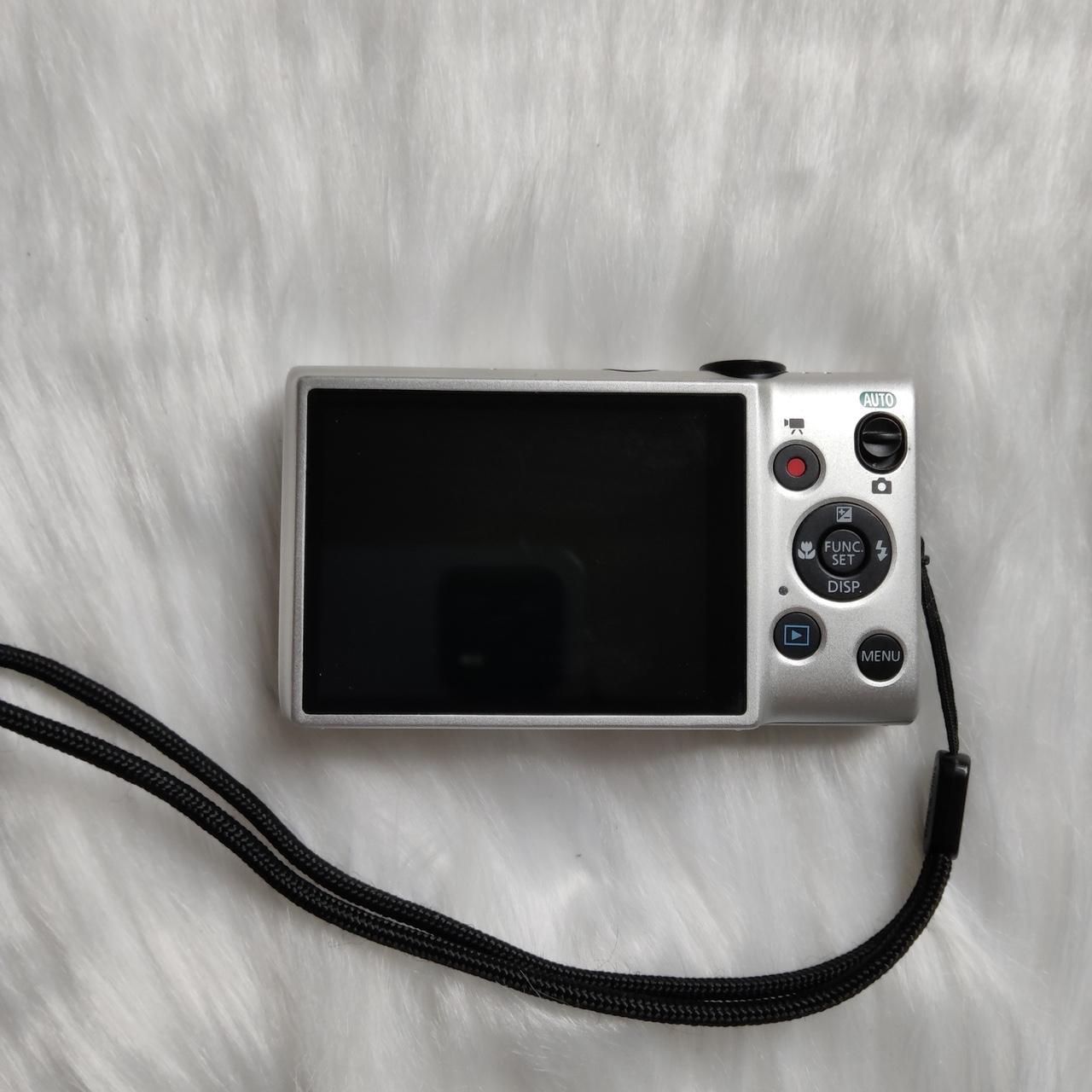 Used Digital Camera | Silver Canon IXUS 132 HD Digital Camera | Complete Set