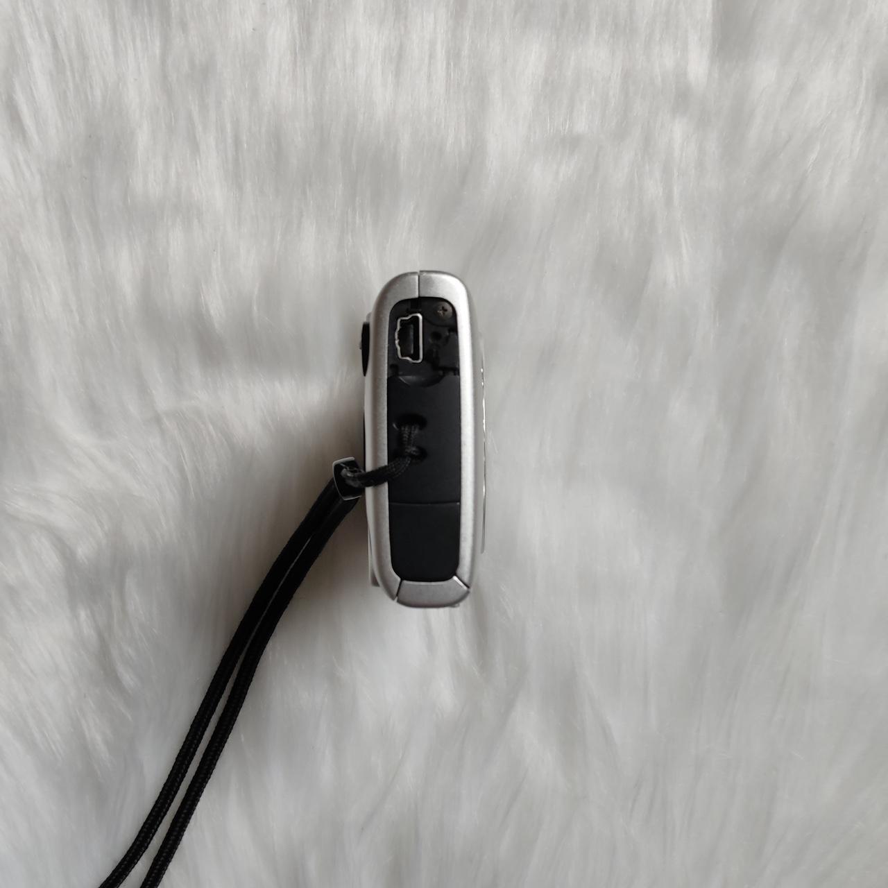 Used Digital Camera | Silver Canon IXUS 132 HD Digital Camera | Complete Set