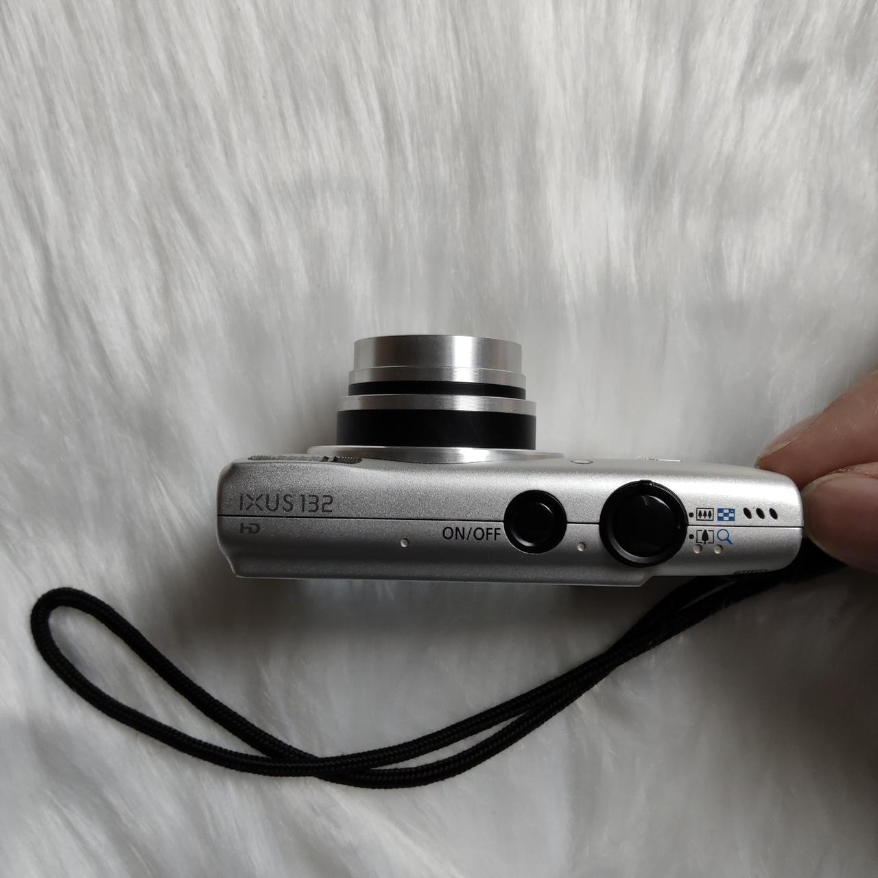 Used Digital Camera | Silver Canon IXUS 132 HD Digital Camera | Complete Set