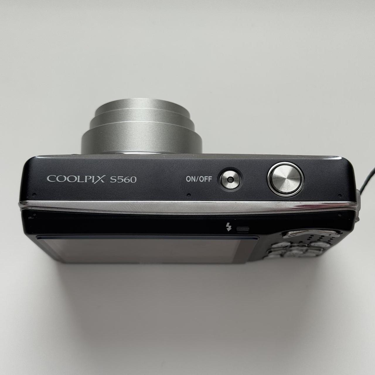 Used Digital Camera | Nikon Coolpix S560 Digital Camera | Complete Set