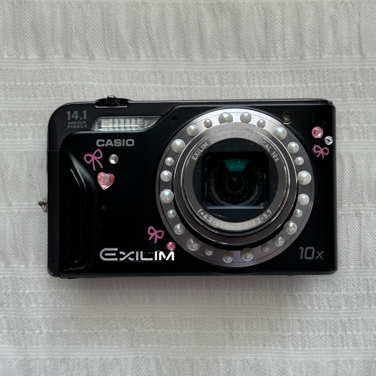 Used Digital Camera | Casio Exilim H15 Digital Camera | Complete Set